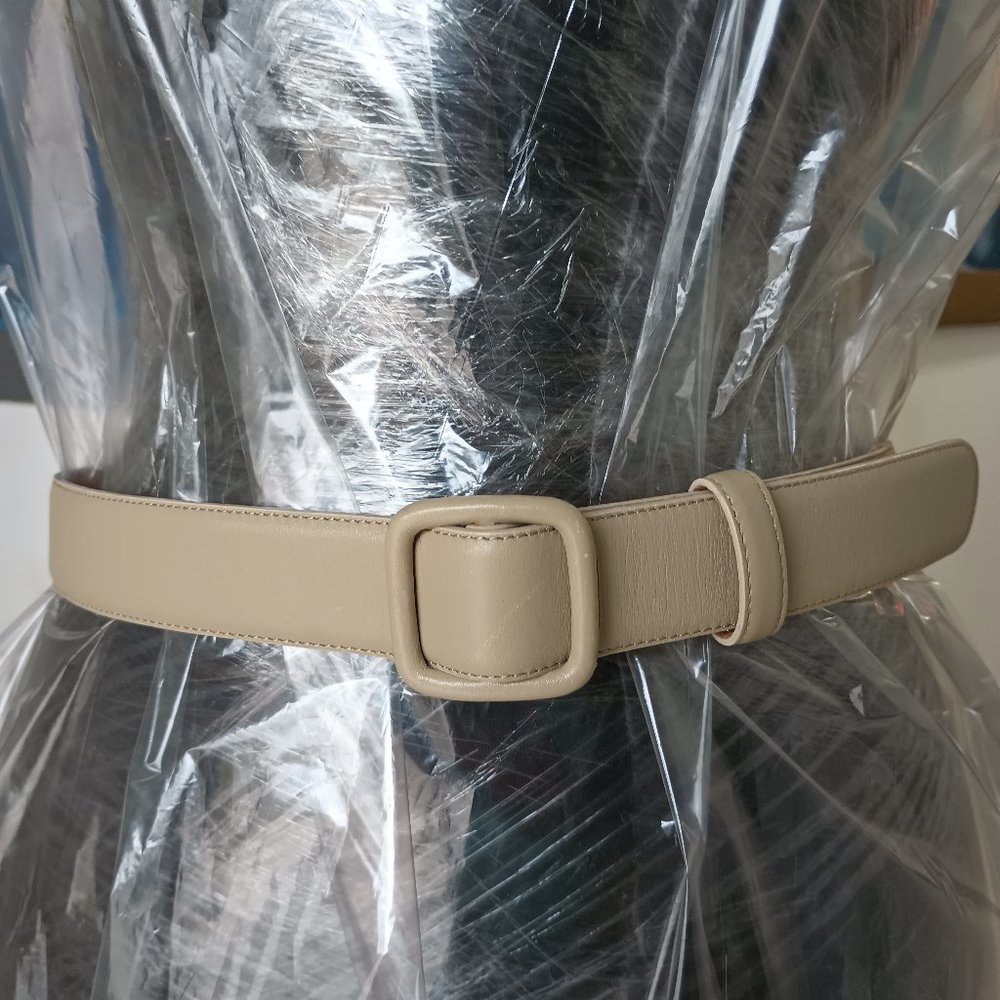 EMPORIO ARMANI Leather Belt Made in Italy Sz 44